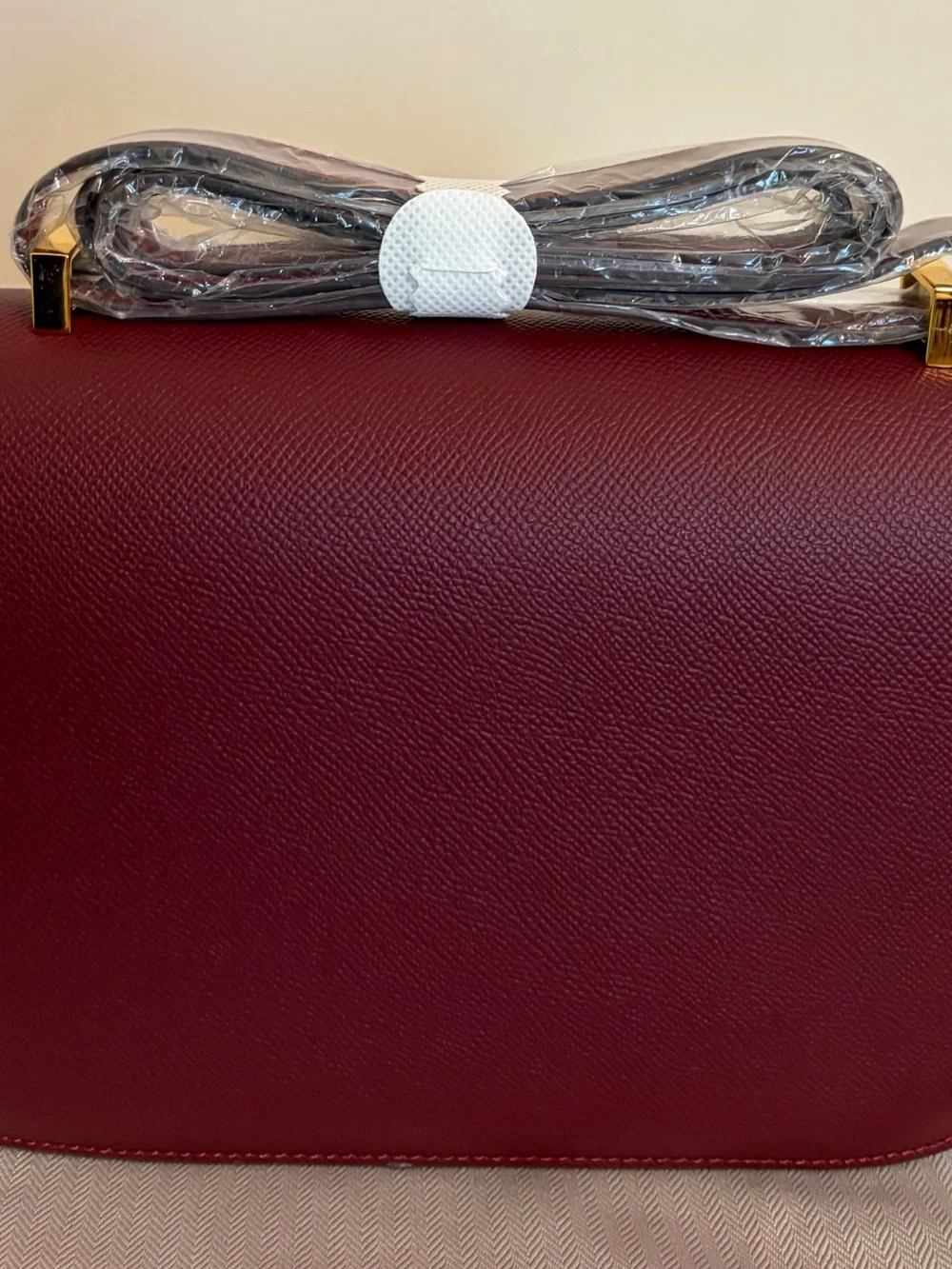 Deep Red Real Leather Shoulder/Crossbody Bag with H Closure